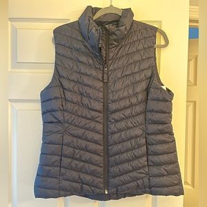 Active Puffer Black Zip Vest